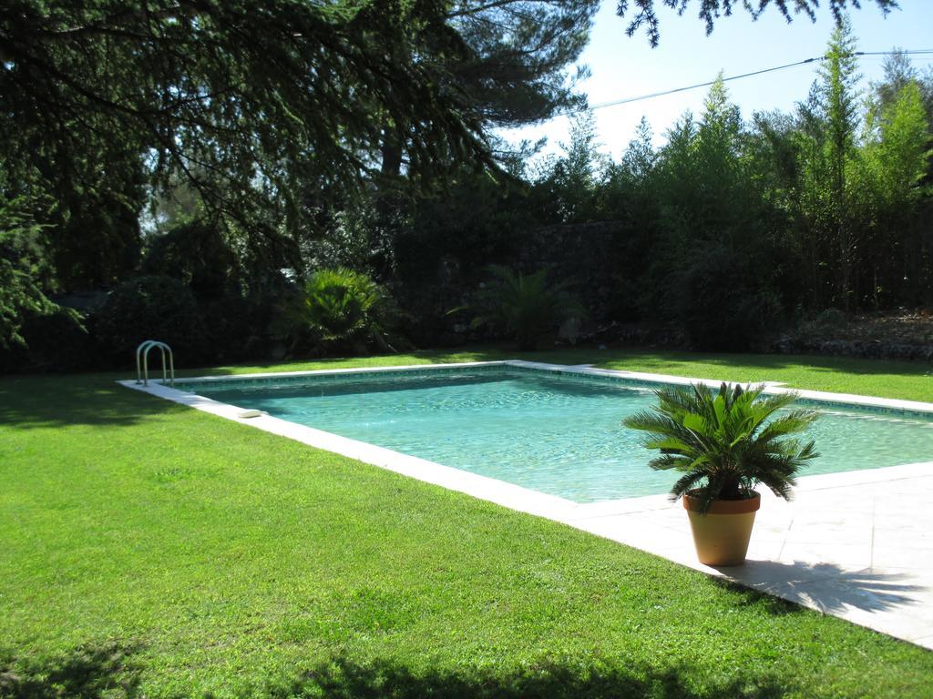 Le Clos Des Canebiers Bed and Breakfast Grasse Esterno foto