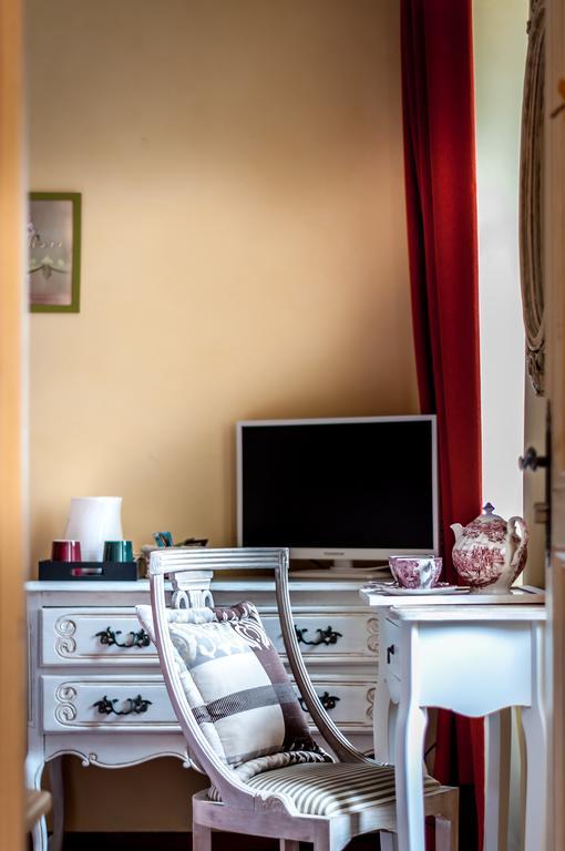 Le Clos Des Canebiers Bed and Breakfast Grasse Camera foto