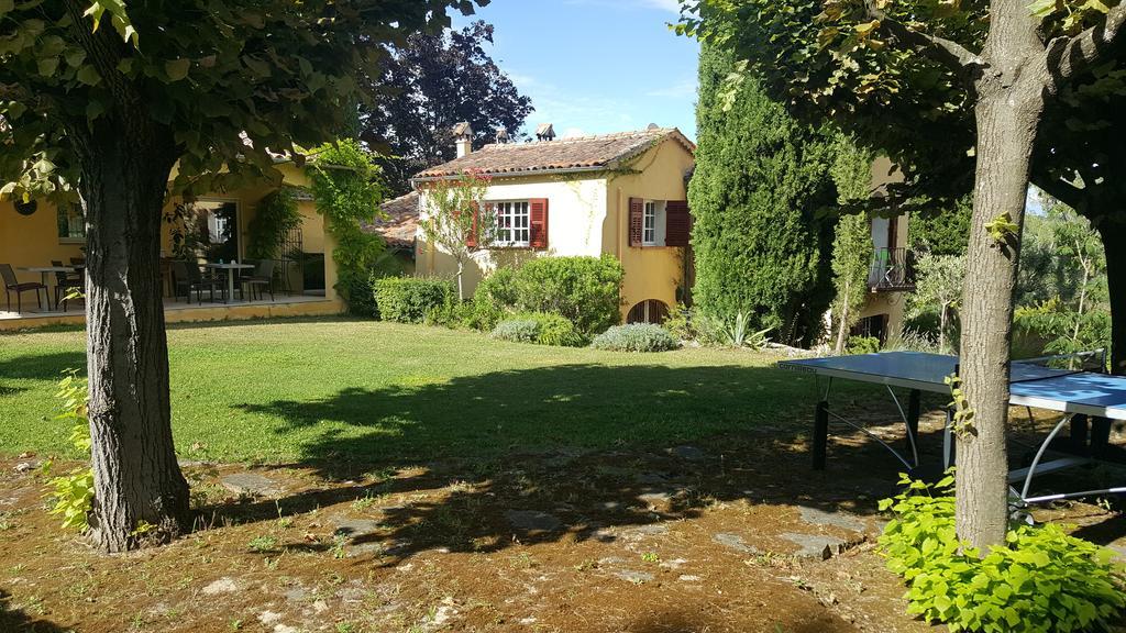 Le Clos Des Canebiers Bed and Breakfast Grasse Esterno foto