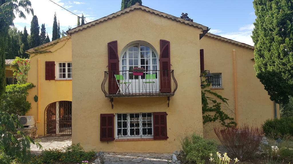 Le Clos Des Canebiers Bed and Breakfast Grasse Esterno foto