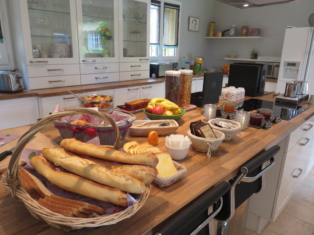 Le Clos Des Canebiers Bed and Breakfast Grasse Esterno foto